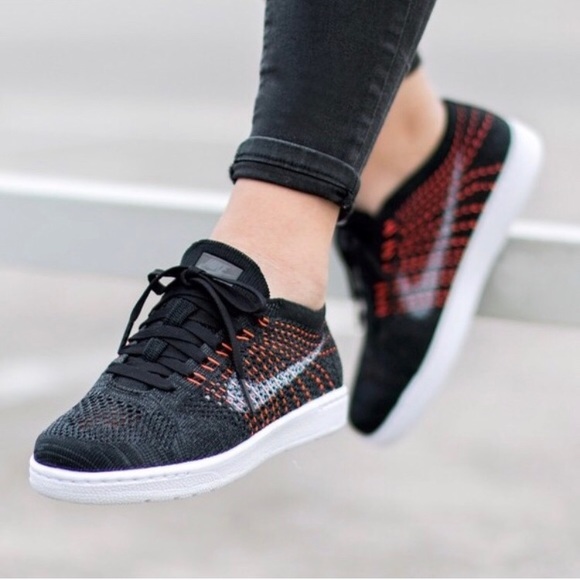 nike tennis classic flyknit